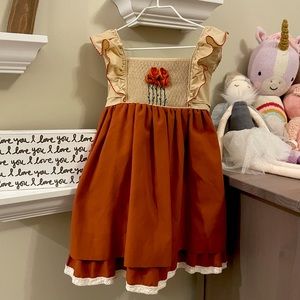 PRECIOUS! Smocked dress fall/autumn sz 4T